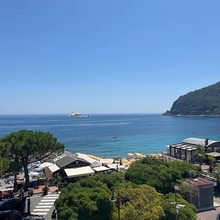 Sea View - La Perla Sul Mare Con Box Auto Apartman *
