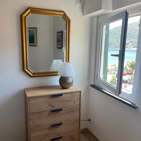 Sea View - La Perla Sul Mare Con Box Auto *