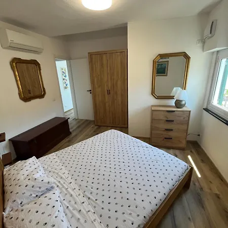 Sea View - La Perla Sul Mare Con Box Auto Apartman *