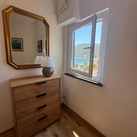 Sea View - La Perla Sul Mare Con Box Auto Noli