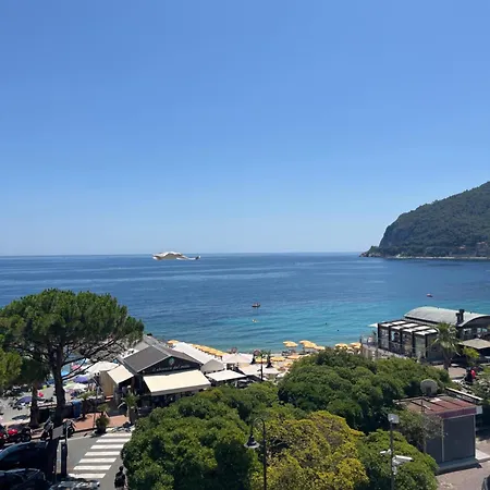 Sea View - La Perla Sul Mare Con Box Auto